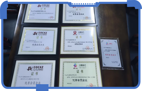 飞图服装会员与荣誉证书 / Feitu membership and award certificates